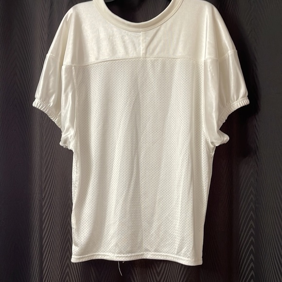 Nike size small jersey. See pictures! Few small snagged spots. - Picture 9 of 9